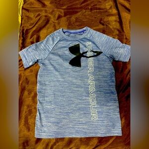 Boys Under Armour shirt Youth Small EUC